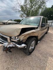 2007 GMC Sierra 1500 Classic SLE1 - Primary Damage Straight On Image